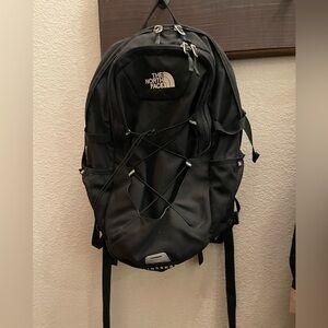 North face long shot backpack color black